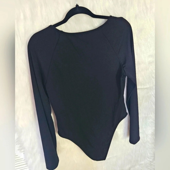 Shein Classic Black Longsleeve Bodysuit (NWOT) - Picture 4 of 6